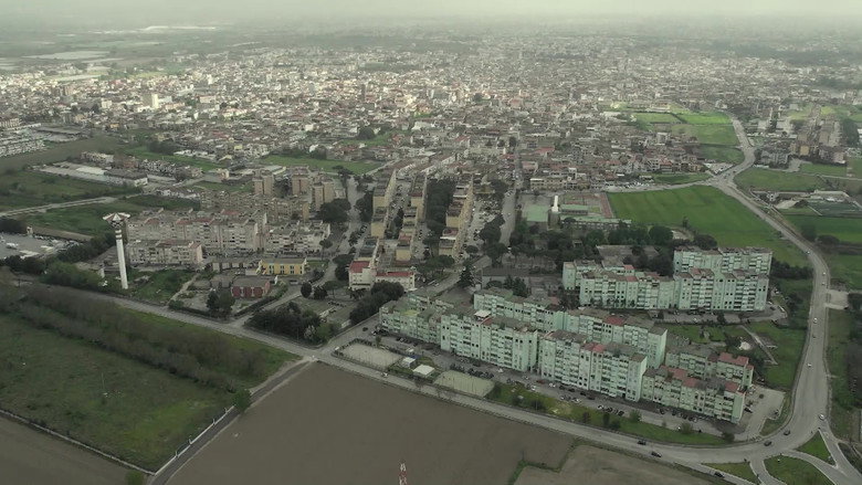 Il male vicino - L'omicidio di Chicca Loffredo backdrop