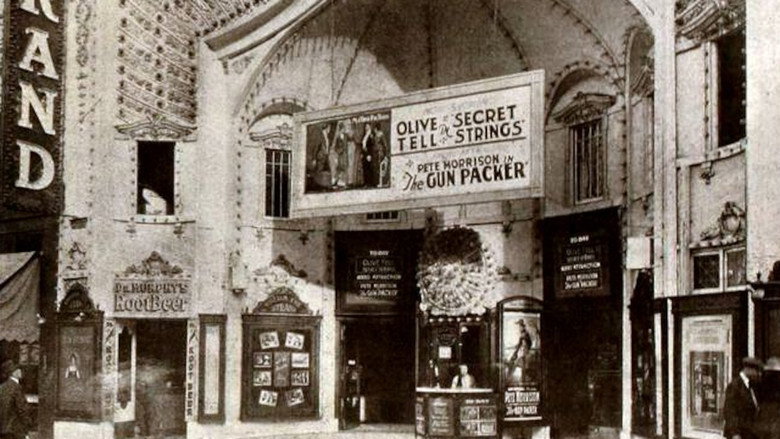 The Gun Packer backdrop
