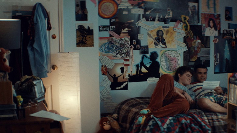 Bonus Track backdrop