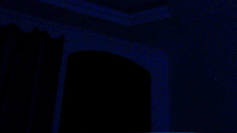 In.côm.odo backdrop