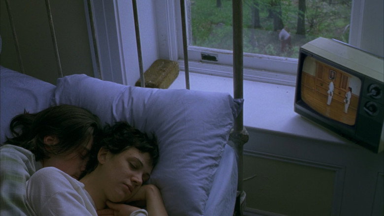 Scene 4