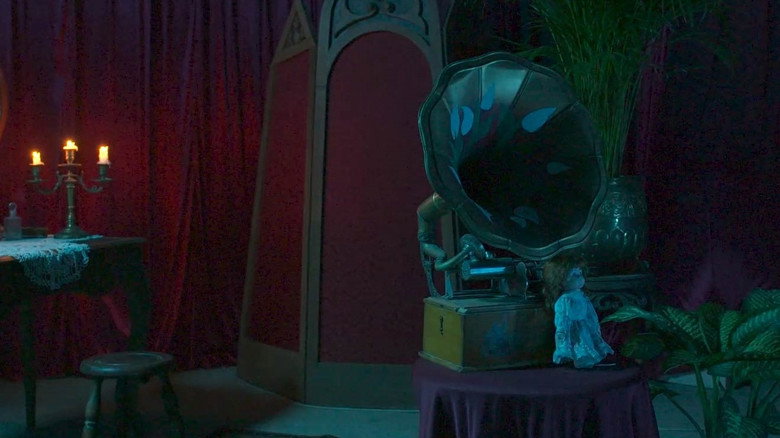 Scene 3