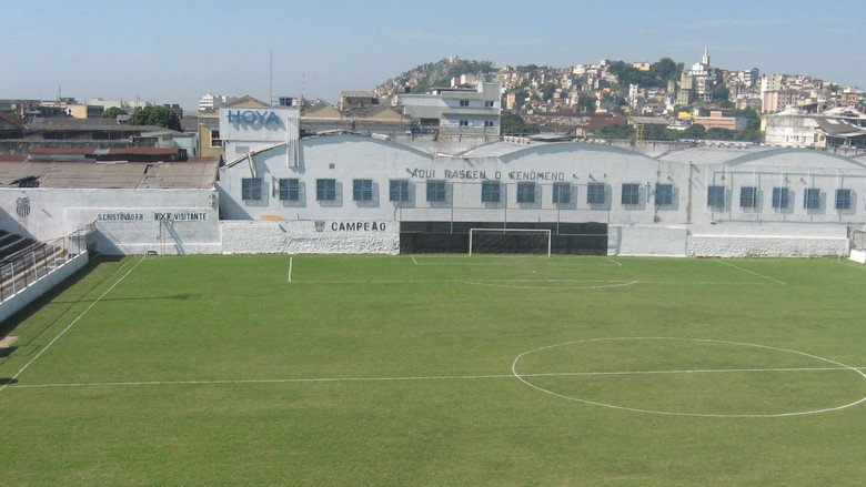 São Cristóvão – À Sombra do Passado backdrop