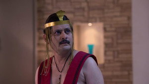 Malkhan and Teeka Try to Extract Nagmani From Manmohan