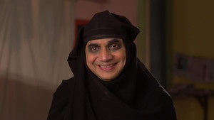 Manmohan and Vibhuti Look For a Burqa For Chhuttan
